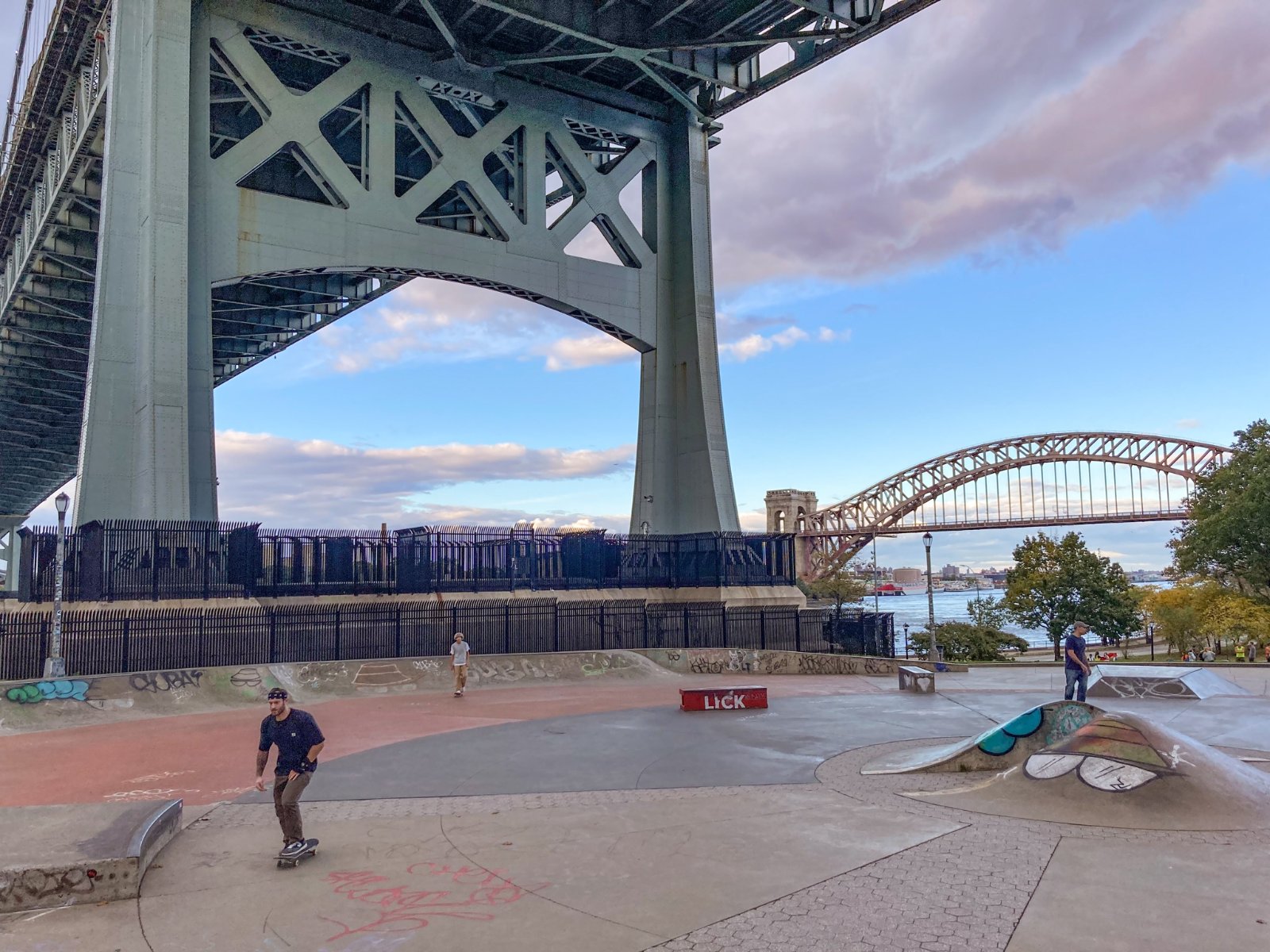 Astoria Skate Plaza